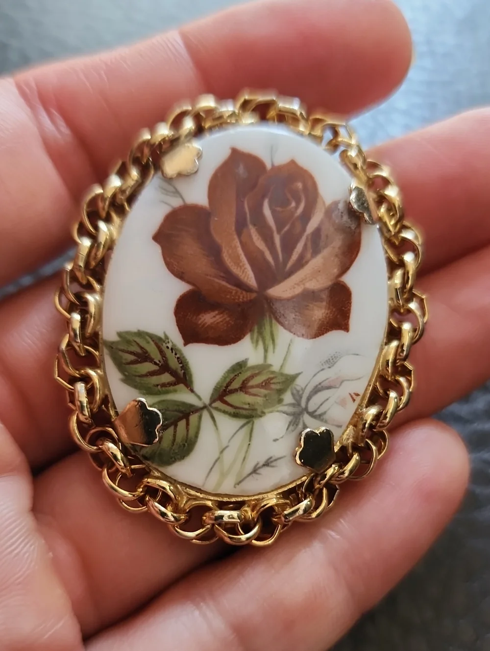 VTG Gold-Tone Floral Porcelain Cameo Brooch/Pendant - Brown Rose